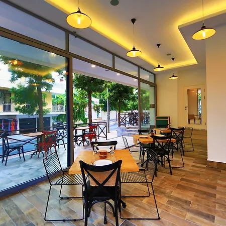 Perle 酒店 阿拉尼亚